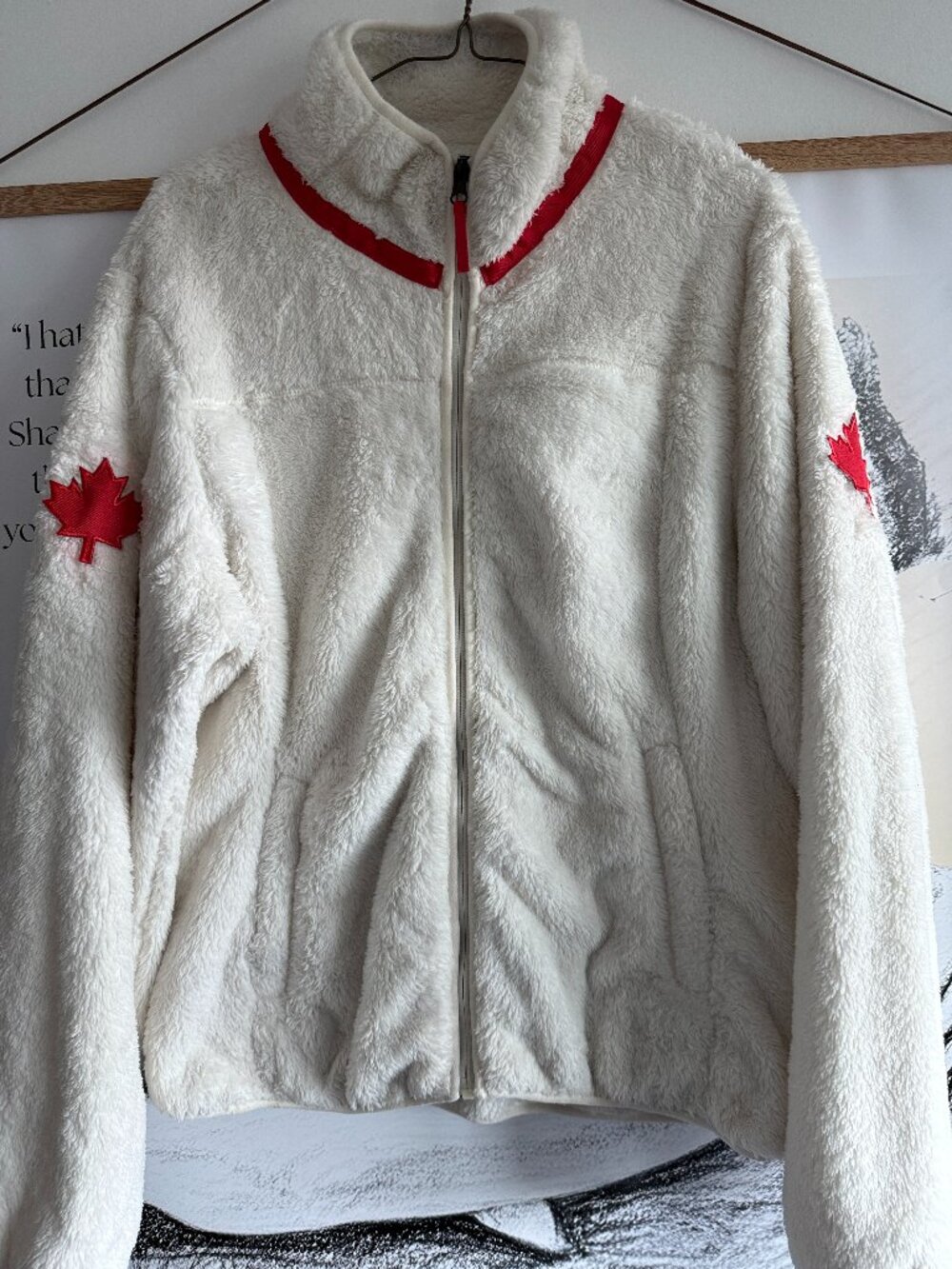 Canada Fleece - Size Large - Zip up Jacket by Avalanche